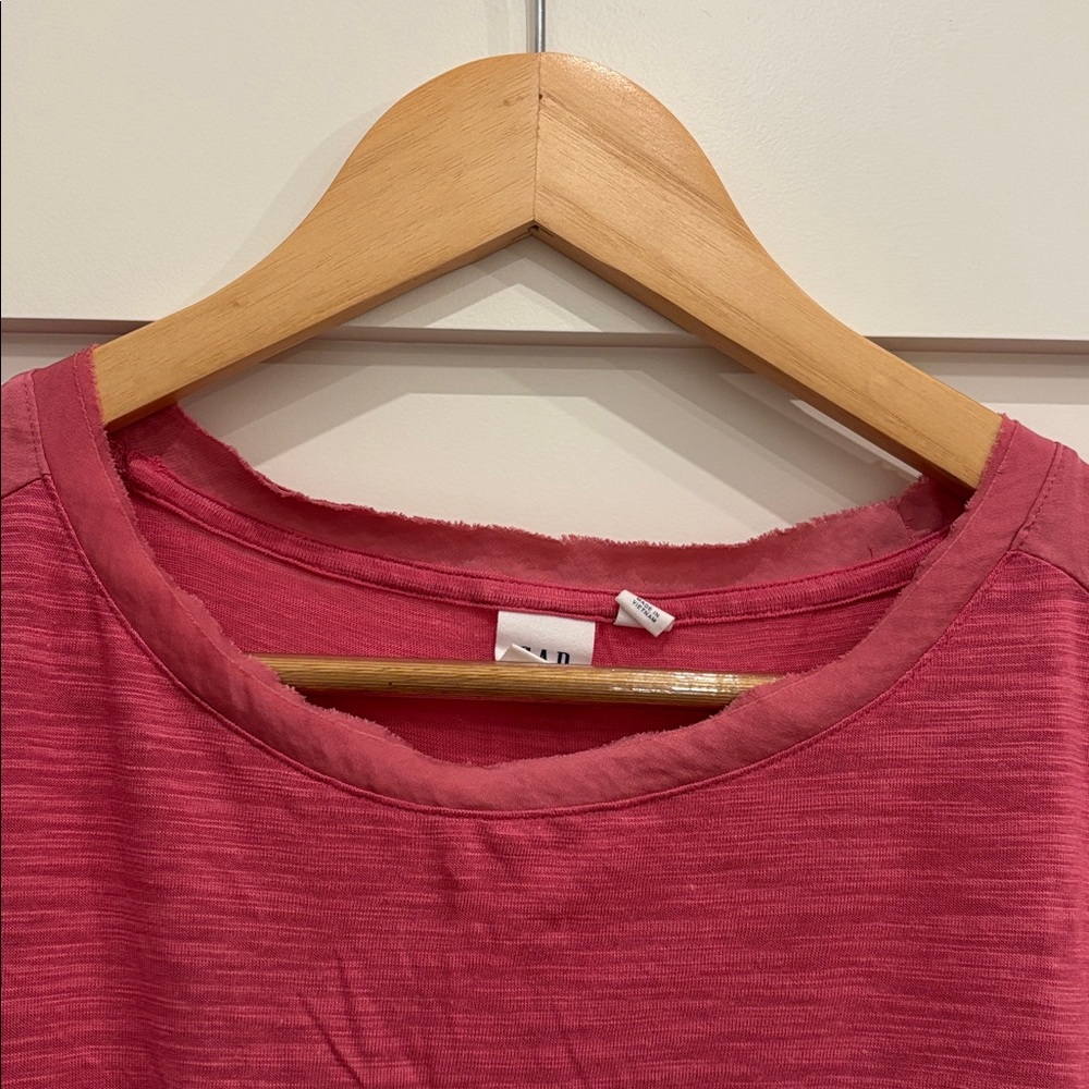 GAP Ruffle Back Top - Picture 3 of 3